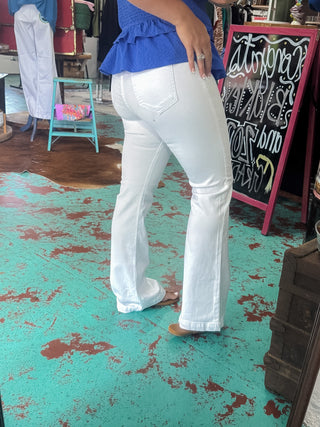 Cello Pull On Mid Rise Flare Jeggings - White