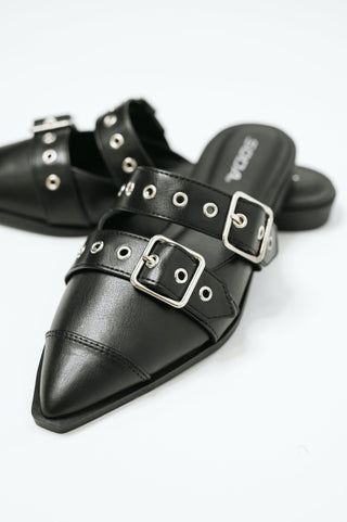 Usual Pointy Toe Double Buckle Flat in Black